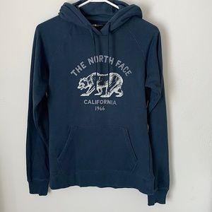 Women’s Small The North Face Polar Bear Hooded Sweatshirt